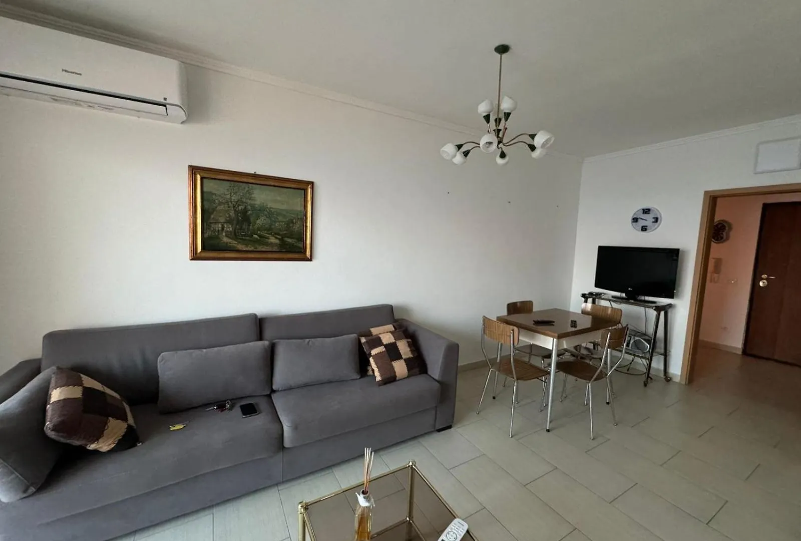 Aura Seaview Apartment Vollga Durres 0*,  Albania